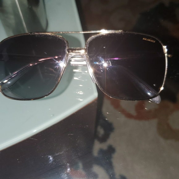 Versace sunglasses - Picture 3 of 6